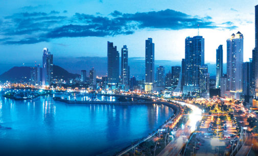 ¿Qué sector eligir para un negocio en Panamá en 2016?